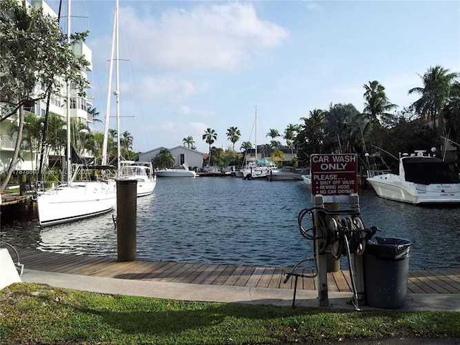 16546 NE 26th Ave #4J North Miami Beach, FL 33160