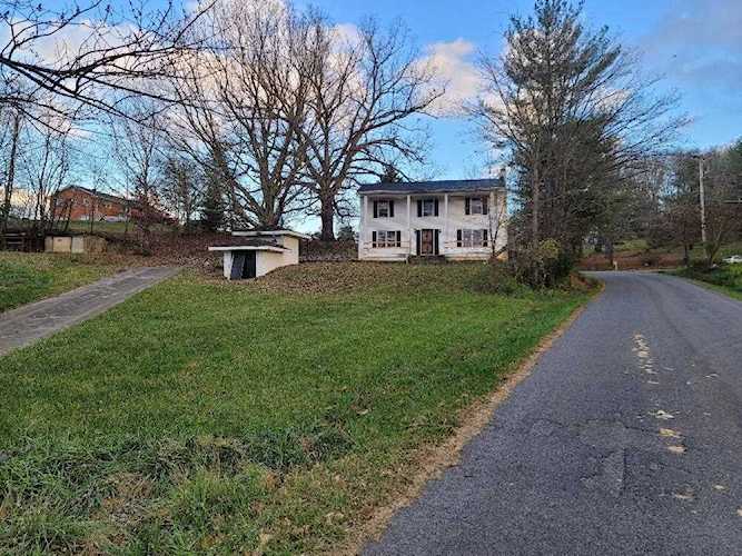 2238 Houston Mines Troutville, VA 24175
