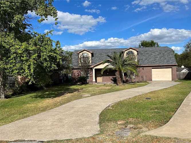 82 Estelle Circle Montgomery, TX 77356