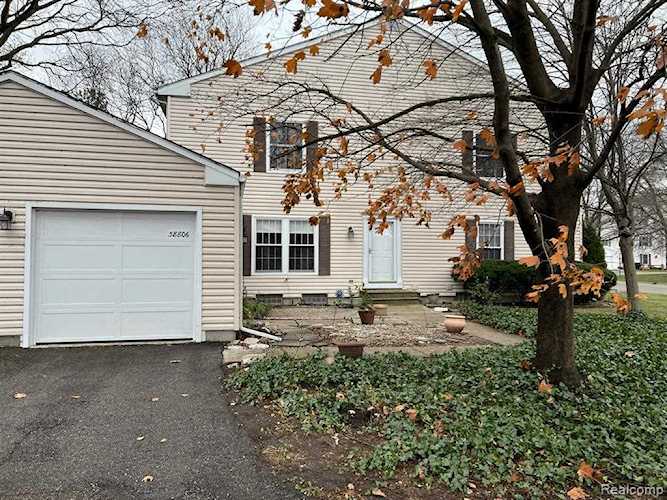 38806 Atlantic Clinton Township, MI 48038