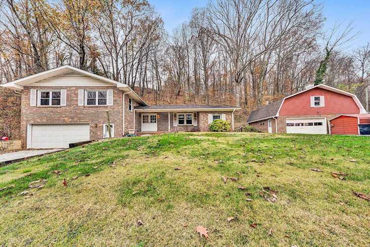 3936 Alleghany Salem, VA 24153