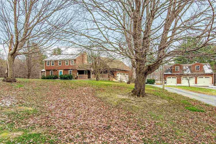 356 Watkins Rd Colchester, VT 05446