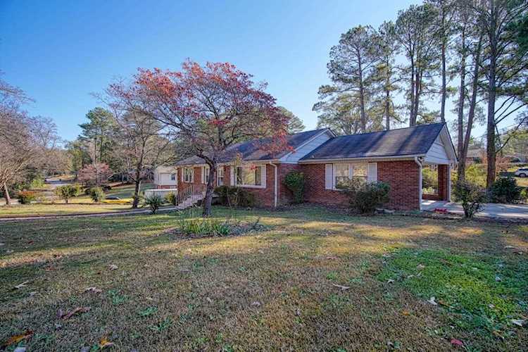 304 Pine Lake Dr. Spartanburg, SC 29301
