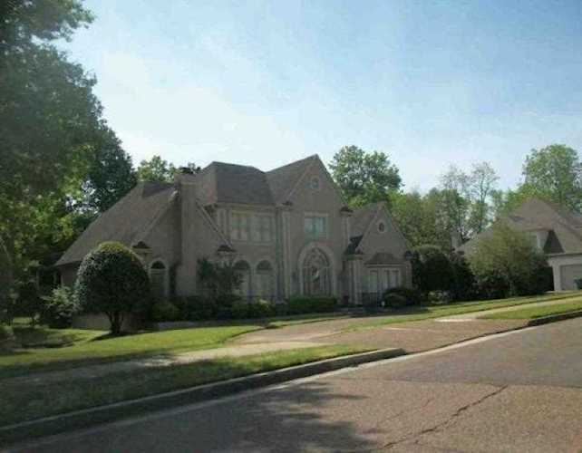 2480 Lennox Dr861DGermantownTraditional home in sought after Birnam Wood Subdivision. Huge opportunity to have the spectacular...Shelby10138084TNBirnam Wood Ph338138home for sale$498,000 Photo 1