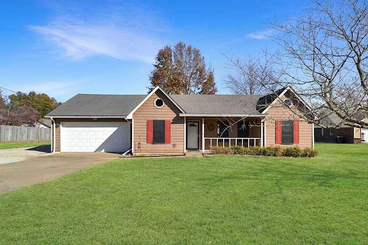 79 Navaho Cv Millington, TN 38053