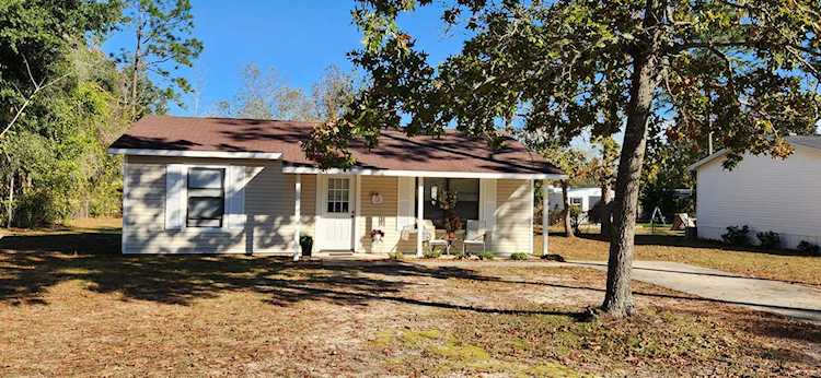 61 Wren Drive Defuniak Springs, FL 32433