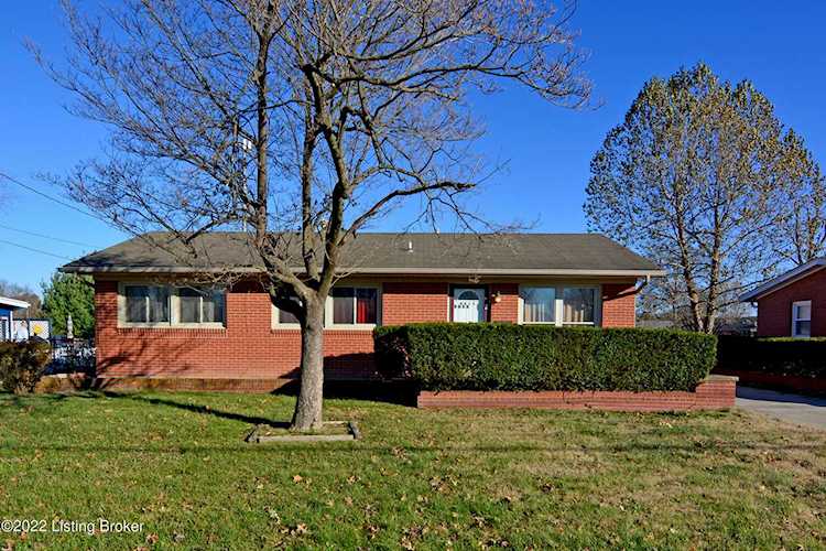 9015 Seaforth Dr Louisville, KY 40258