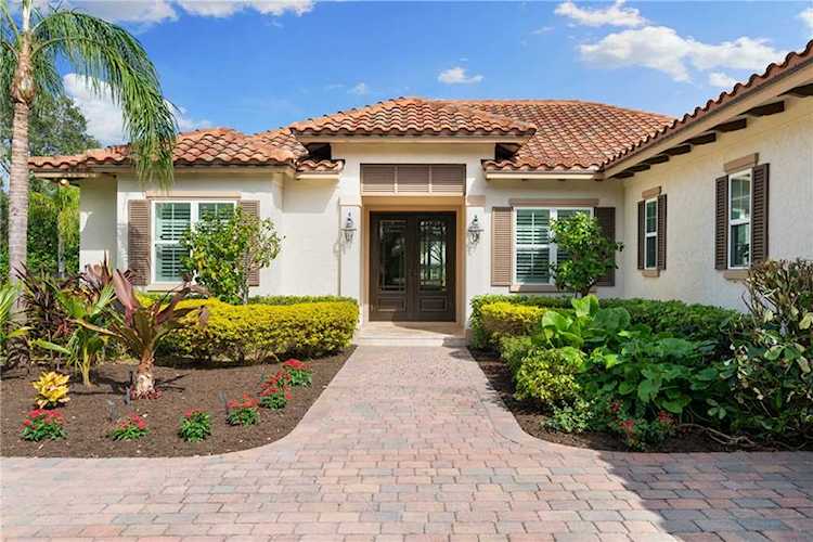 2025 Regatta Dr Vero Beach, FL 32963