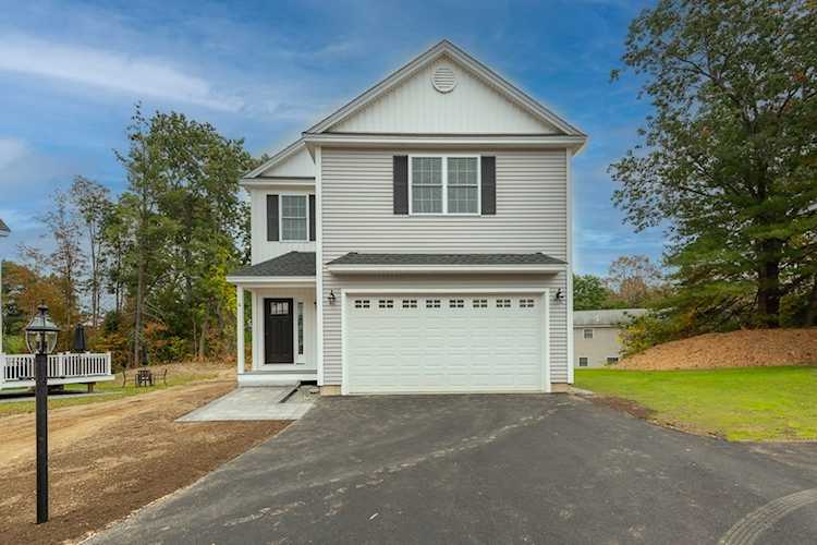 17 Tucker St #6 Pepperell, MA 01463