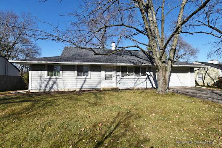 327 Boulder Hill Pass Oswego, IL 60543