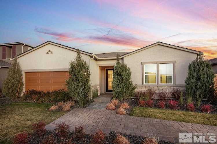 7958 Blue Earth Dr Sparks, NV 89436