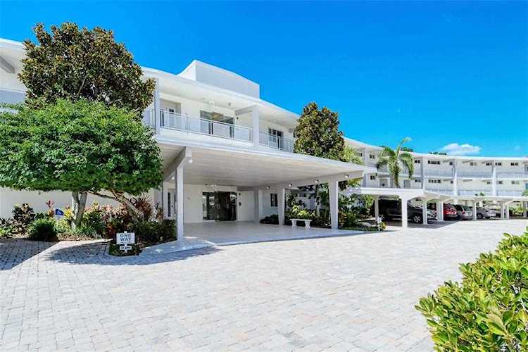 100 Sands Point Rd #219 Longboat Key, FL 34228