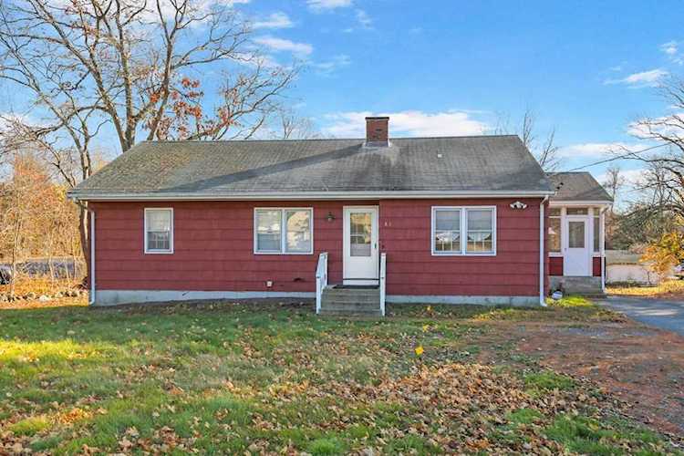 83 Main St Medway, MA 02053