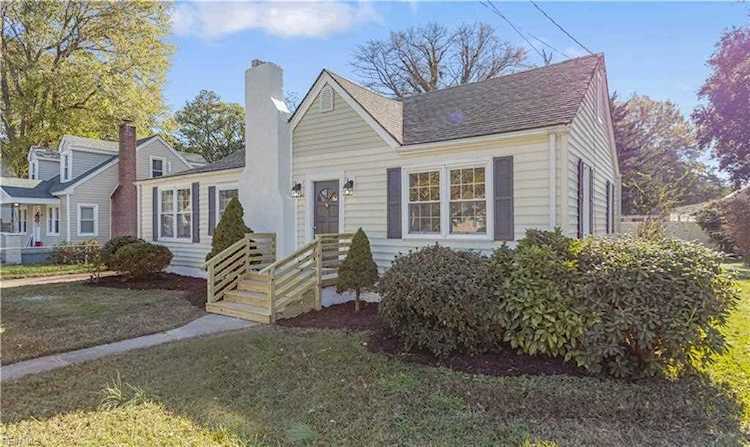 613 Earl St Norfolk, VA 23503