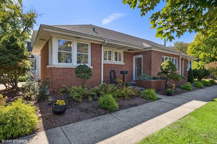 410 N Stone Ave La Grange Park, IL 60526