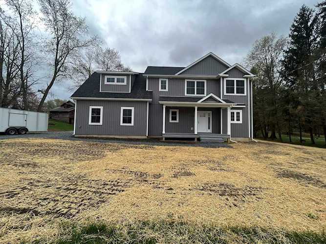 194 St Elmo Rd Wallkill, NY 12589
