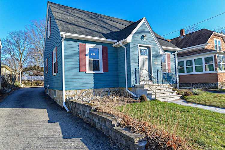 43 Belmont St Manchester, NH 03103