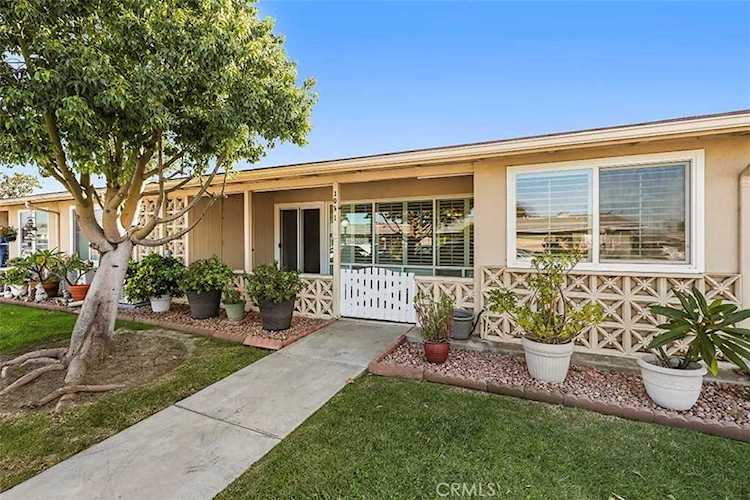1440 Pelham Road #105I Seal Beach, CA 90740