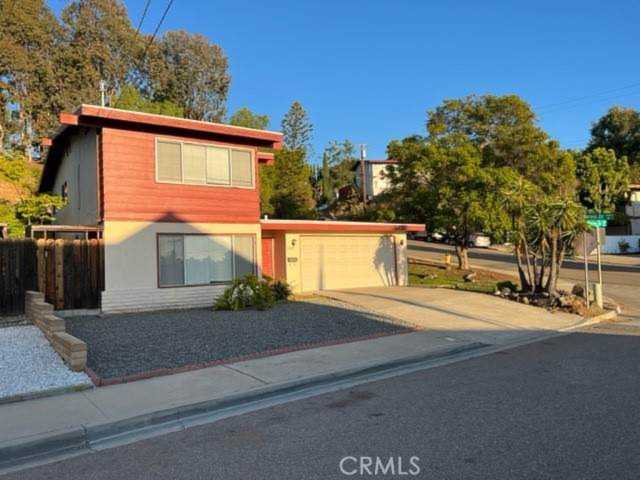 3801 Polaris Dr La Mesa, CA 91941