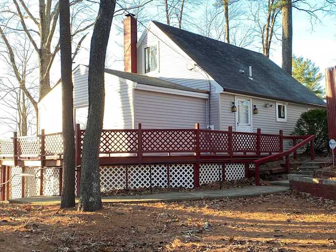 245 N Haverhill Rd Kensington, NH 03833