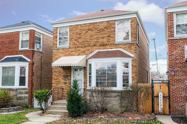 5458 N Lovejoy Ave Chicago, IL 60630