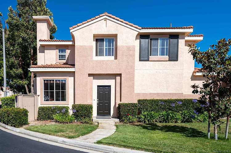 802 Caminito Estrella Chula Vista, CA 91910