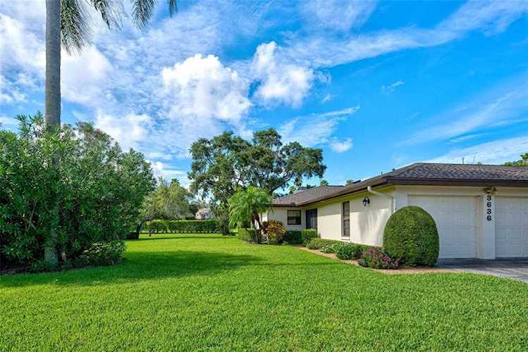 3636 Muirfield Dr #1D Sarasota, FL 34238