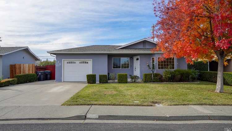 125 Stephen Street Fairfield, CA 94533