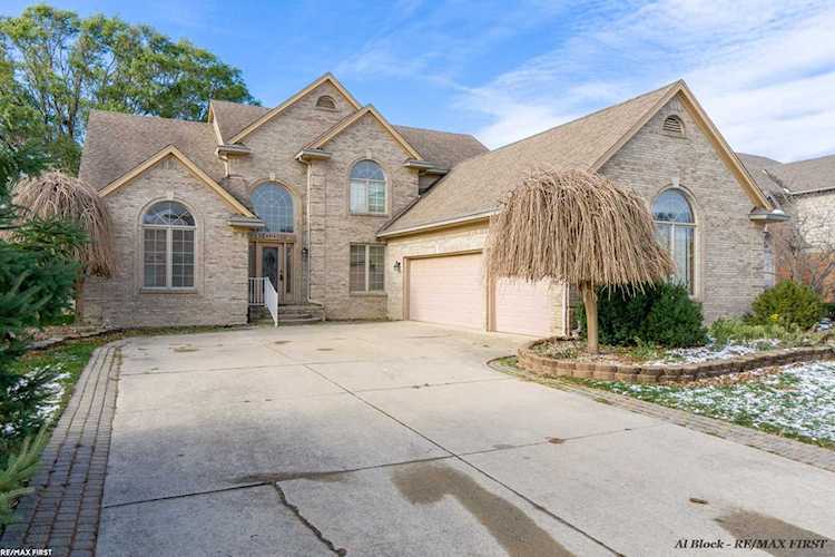 45143 Riverwoods Macomb, MI 48044