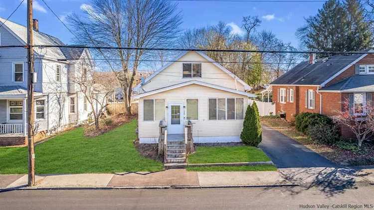170 Clifton Ave Kingston, NY 12401