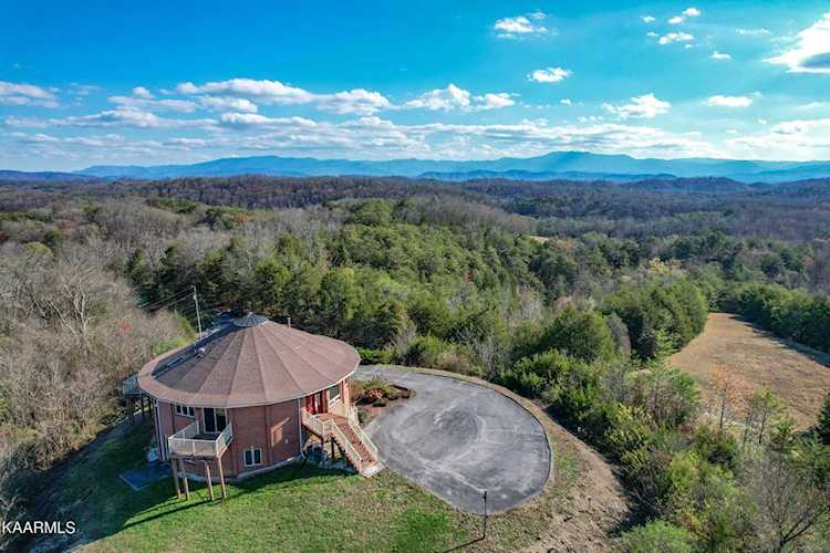 1264 Atchley Dr Sevierville, TN 37876