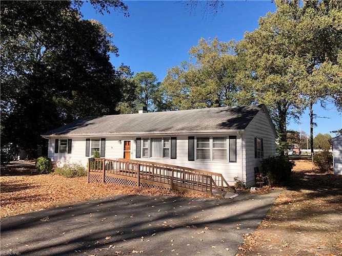 home for sale in All Others Area 105 Hampton VA 23666 - MLS 10465051 Photo 1