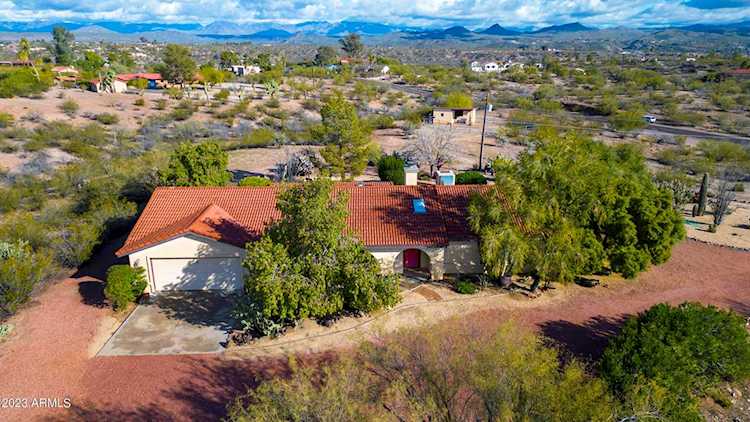 460 N Country Club Drive Wickenburg, AZ 85390