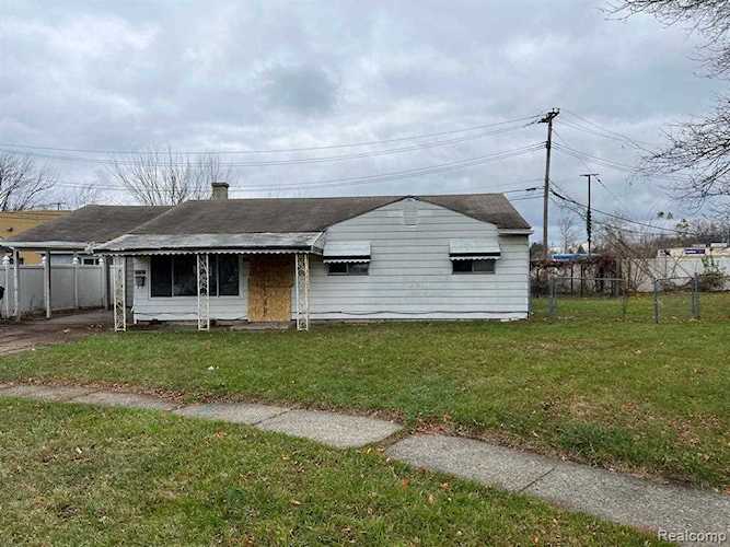 1951 Alanson St Westland, MI 48186