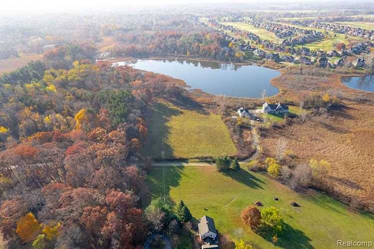 0000 Parks Oakland, MI 50588