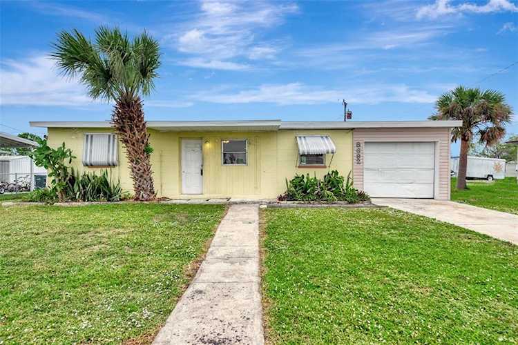 8692 Agress Ave North Port, FL 34287