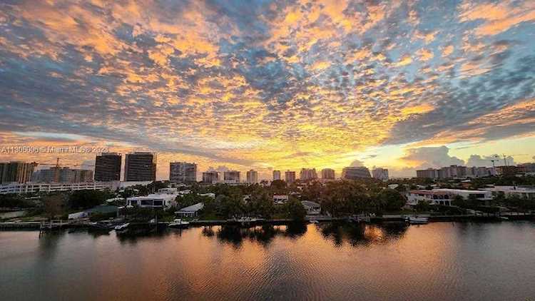 9381 E Bay Harbor Dr #703S Bay Harbor Islands, FL 33154