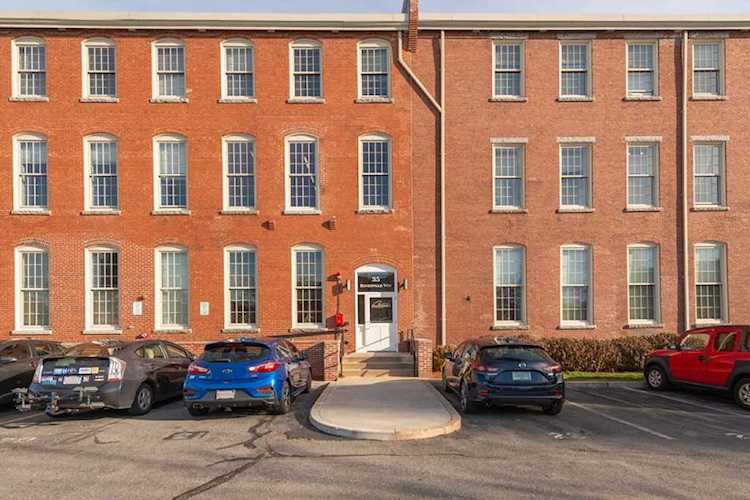 35 Riverwalk Way #R201 Lowell, MA 01854