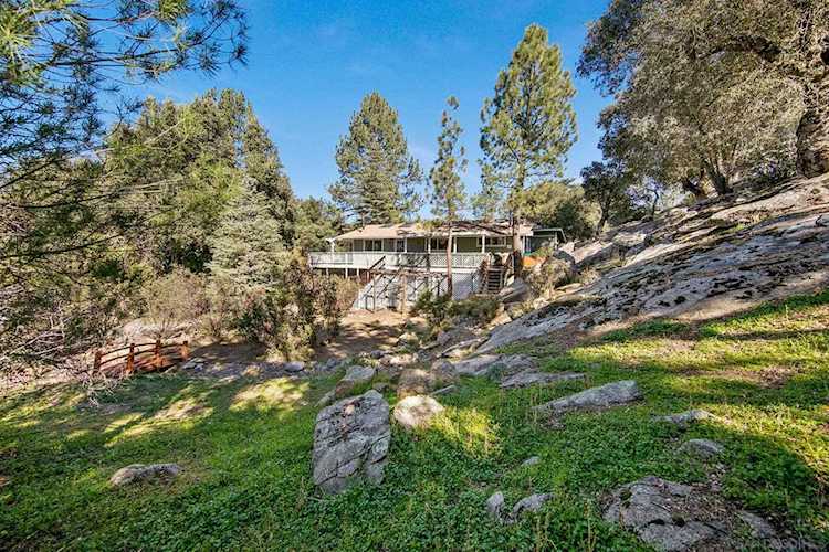 29131 Half Moon Trl Pine Valley, CA 91962