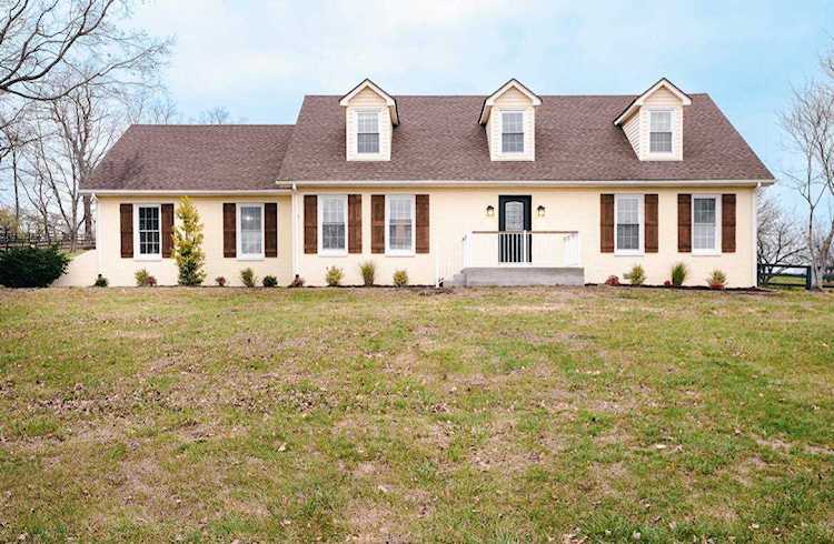 101 Paddock Dr Nicholasville, KY 40356