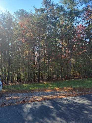 2930 New Ridge Elliston, VA 24087