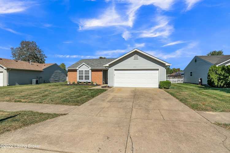 6713 Fenske Ln Louisville, KY 40258