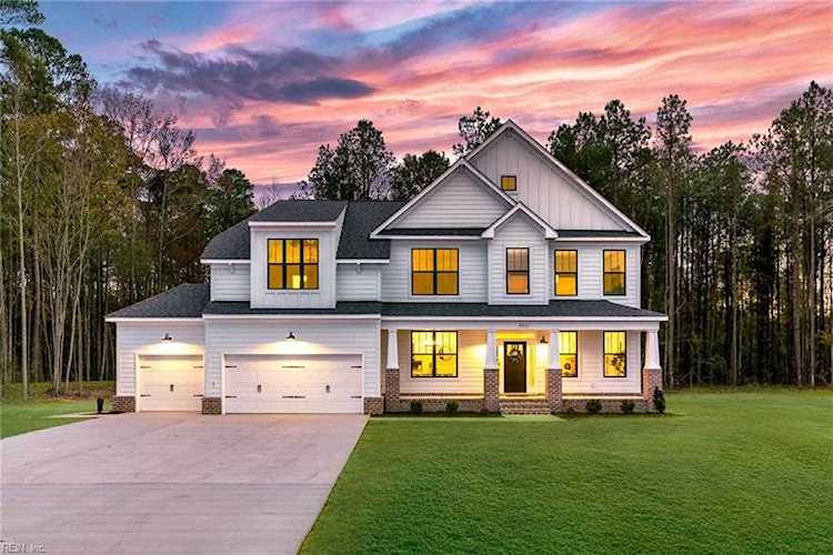 4211 Burdett St Chesapeake, VA 23322