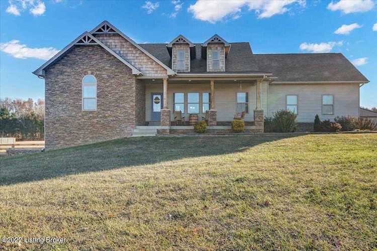 682 Cameron Ridge Rd Shepherdsville, KY 40165