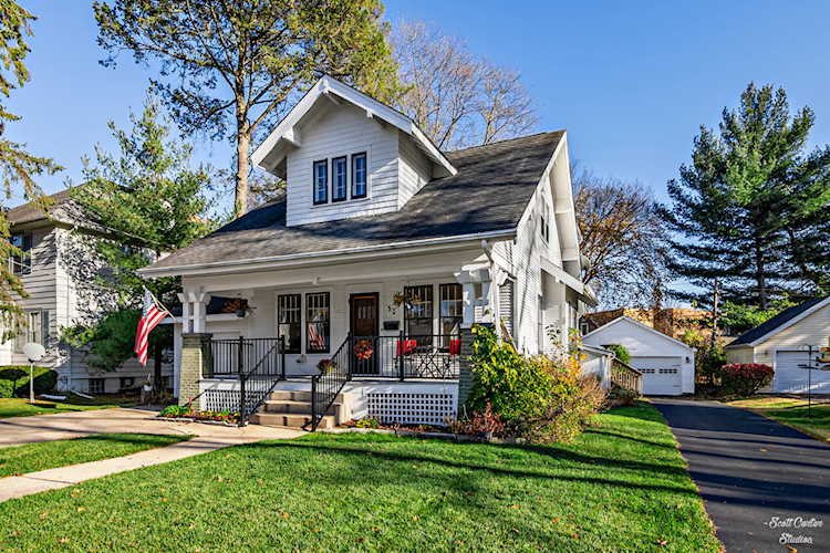 51 Maple St Crystal Lake, IL 60014
