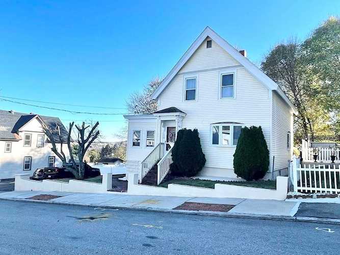 18 Kress Lawrence, MA 01841