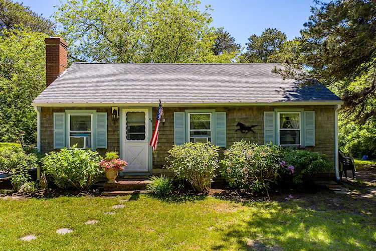 45 Stoughton Lane South Chatham, MA 02659