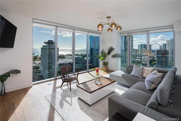 629 Keeaumoku Street #2612 Honolulu, HI 96814
