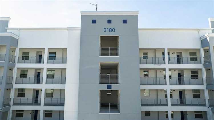 3180 Paradox CIRCLE #402 Kissimmee, FL 34746