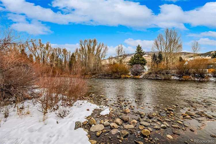 1090 Blueriver Parkway #101 Silverthorne, CO 80498